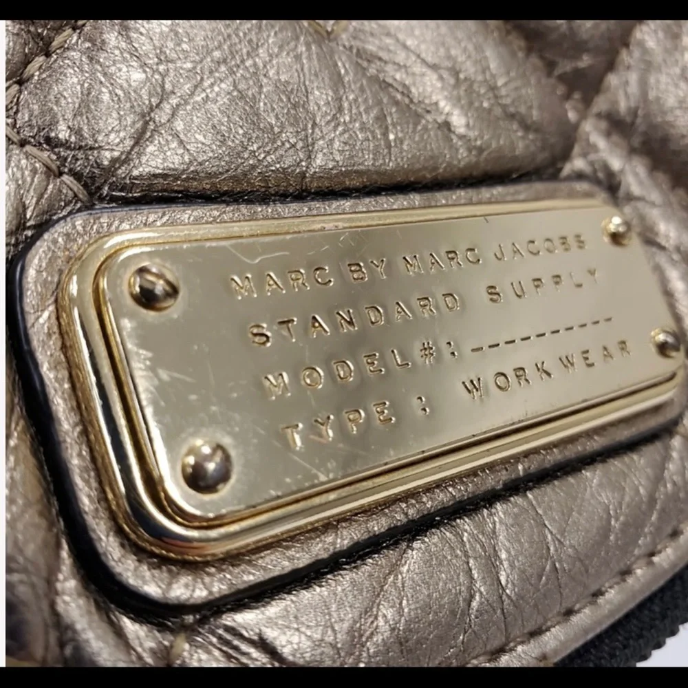 Marc By Marc Jacobs Workwear Quilted Metallic Crossbody - Picture 5 of 12